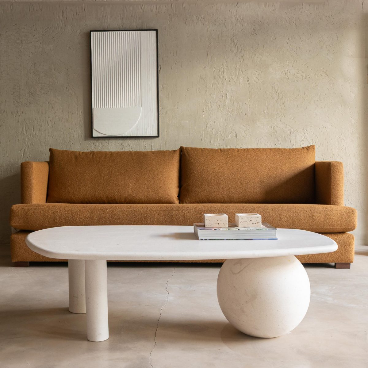 Mesa de centro de piedra Modelo Caravaca piedra caliza capri diseño Tristán Domecq Casa