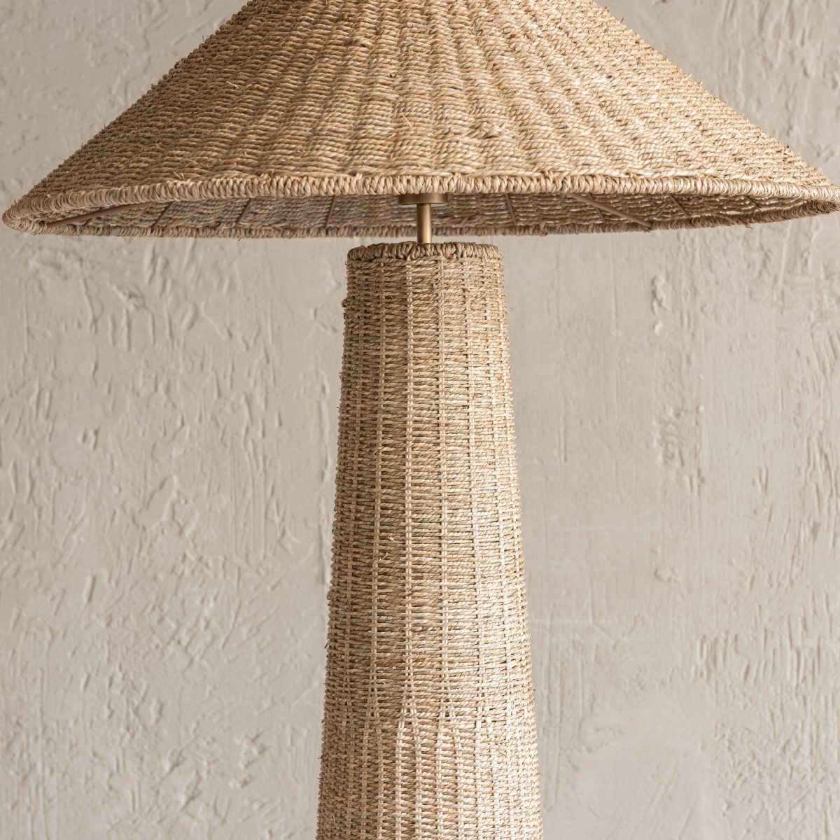 Lámpara de pie de fibras naturales - Imagen 2