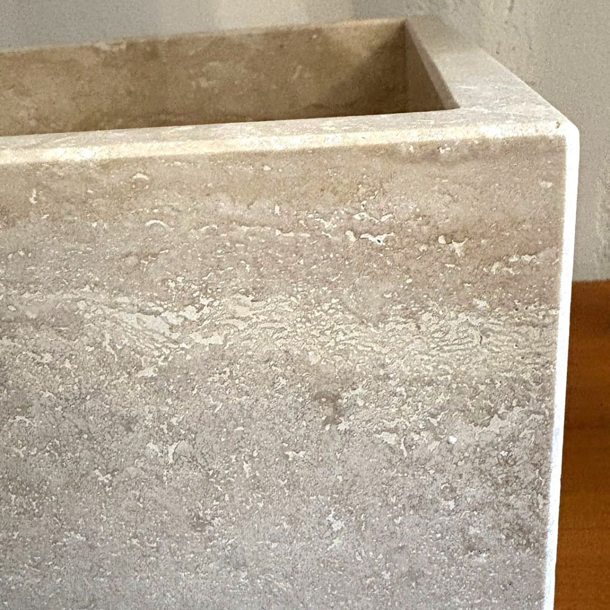 Caja decorativa de travertino romano - Imagen 2