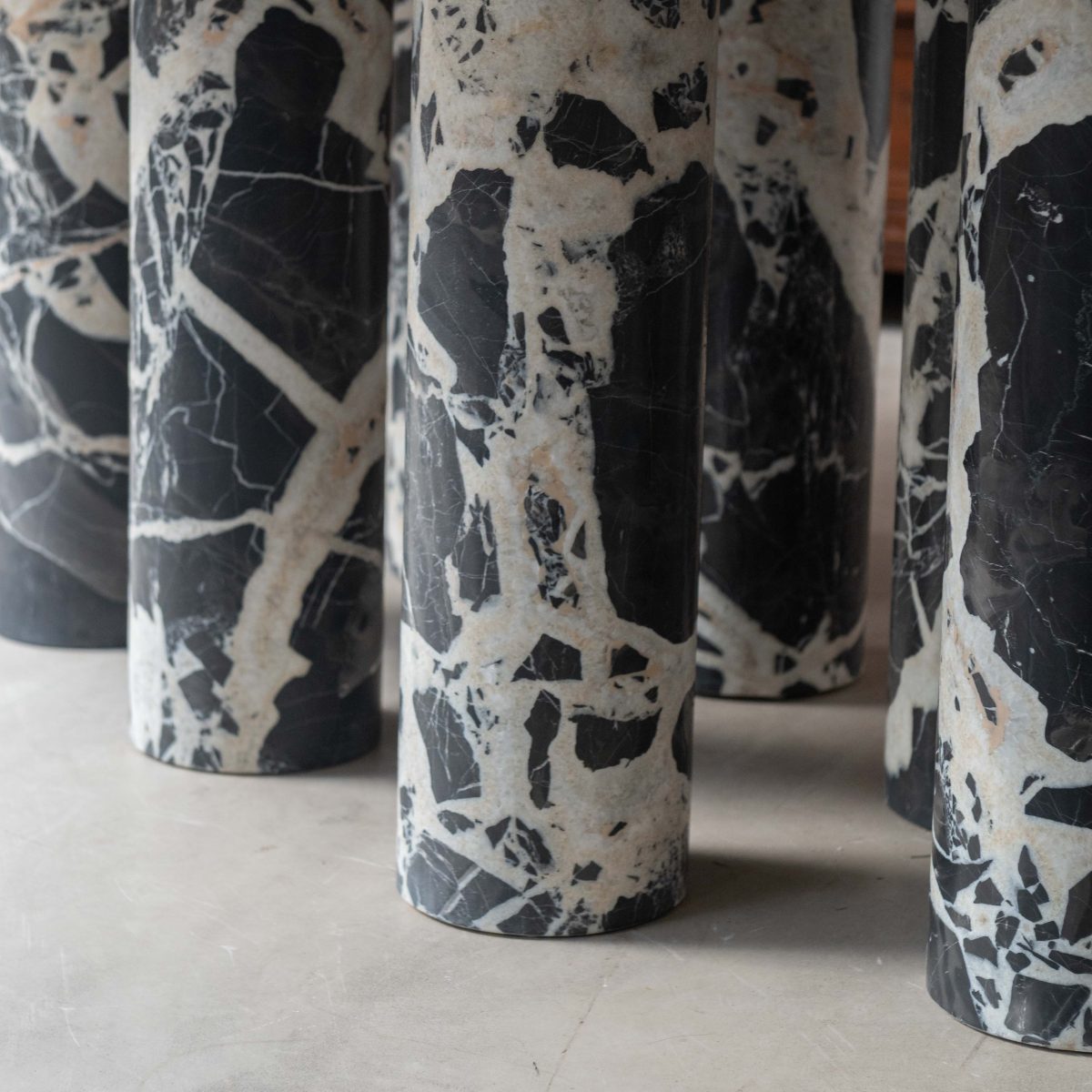 Mesa de comedor de mármol negro Napoleón - Imagen 2