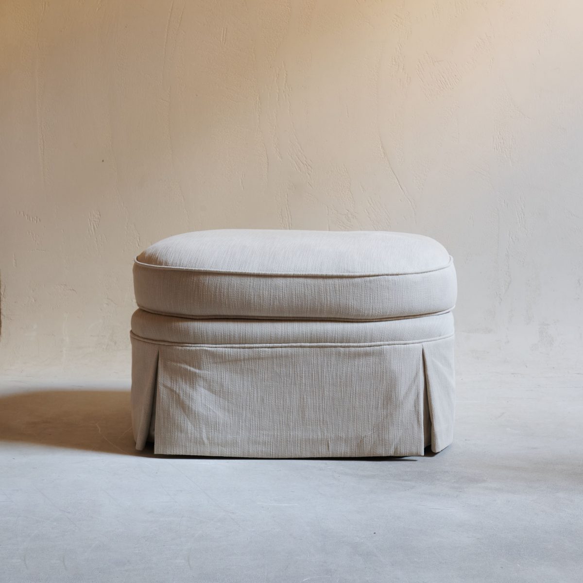 Puf Hilton de lino y algodón beige diseño Tristán Domecq Casa