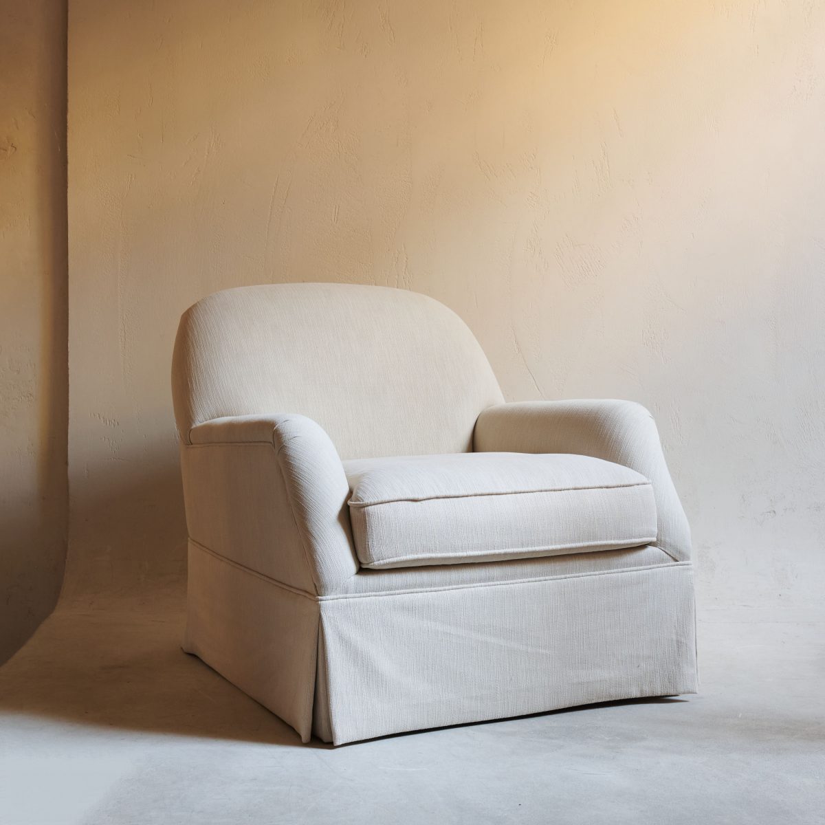 Butaca Hilton de lino y algodón beige diseño Tristán Domecq Casa - Imagen 6