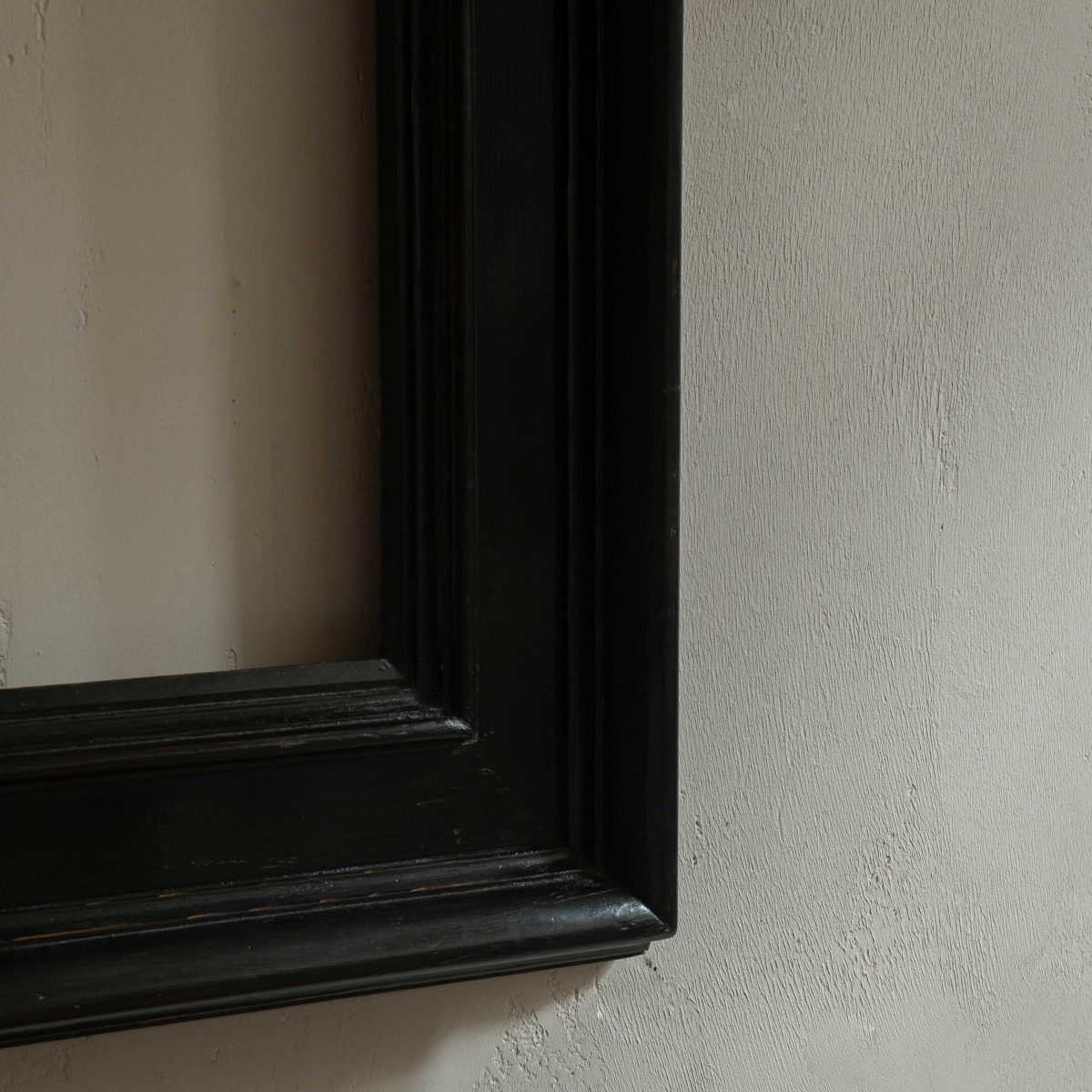 Marco holandés del siglo XVII en ébano negro - Imagen 2