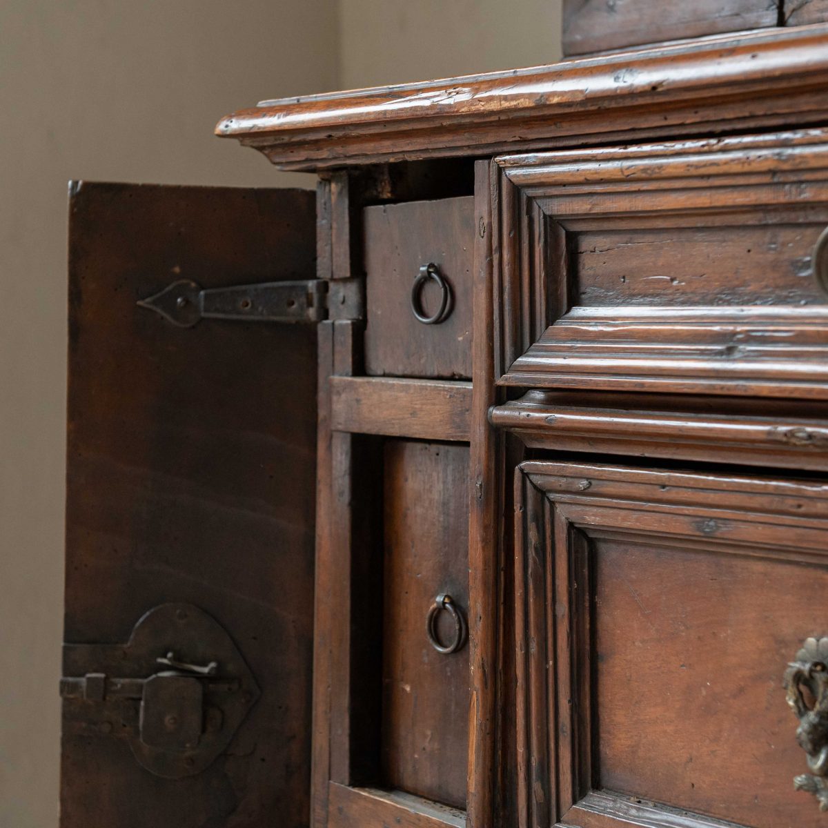 Armario origen Lombardía del siglo XVII - Imagen 8