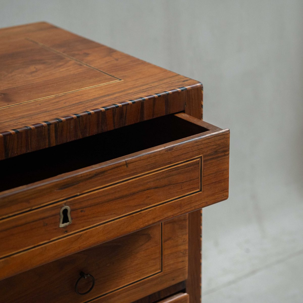 Cómoda italiana estilo Directorio - Imagen 5