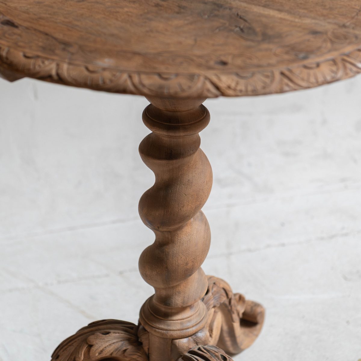 Velador antiguo de madera natural - Imagen 7