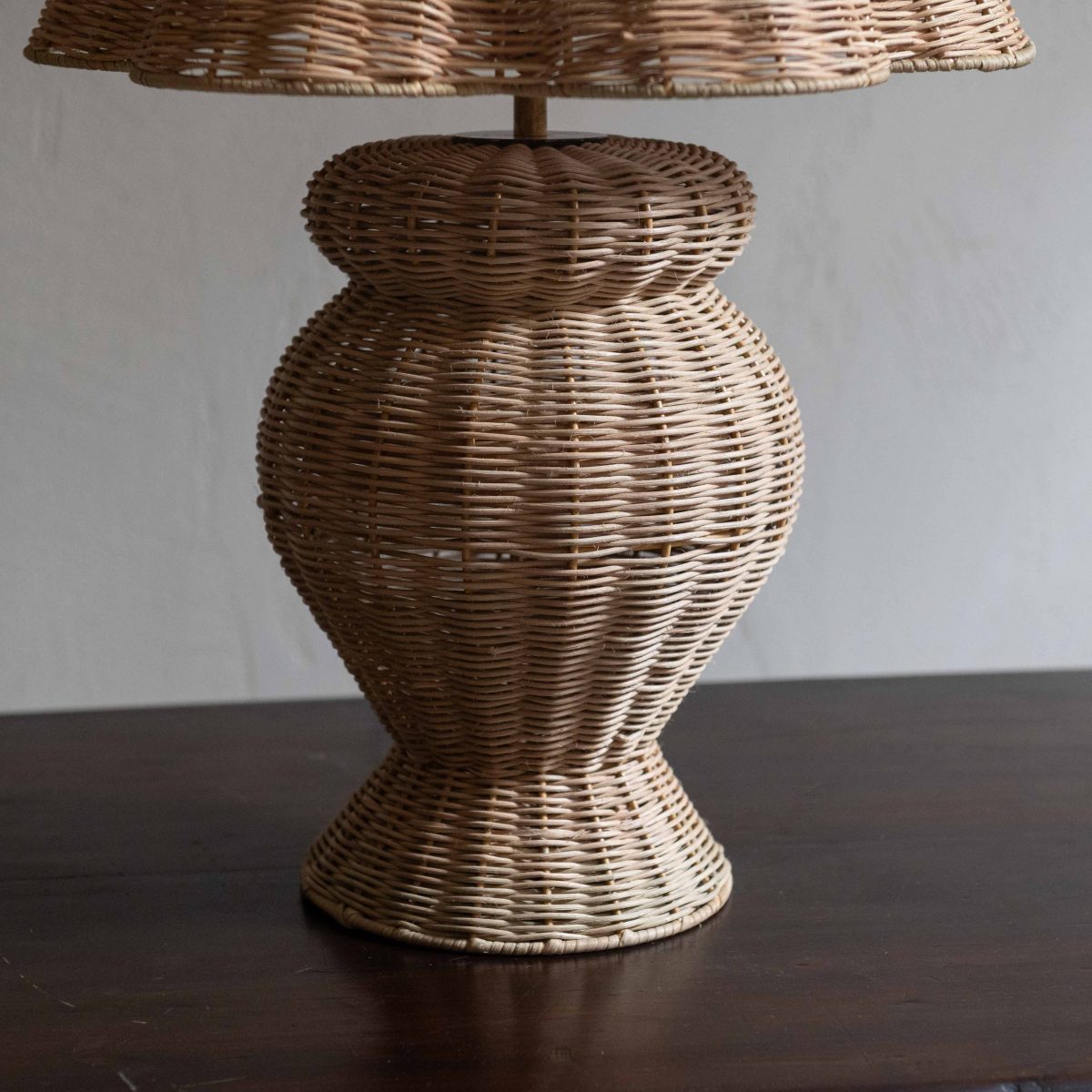 Lámpara de mesa de ratán natural - Imagen 3