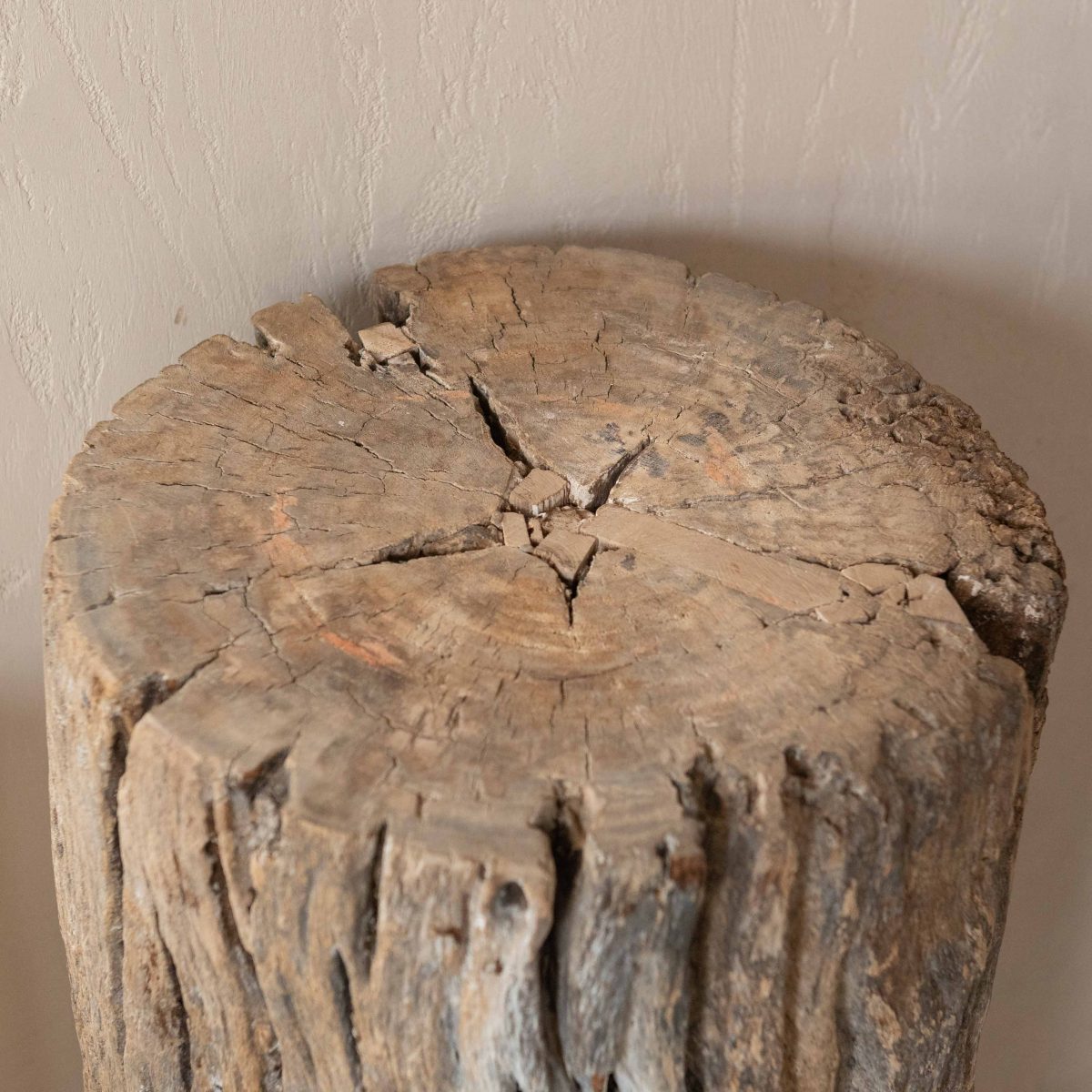 Peana antigua de madera L - Imagen 2