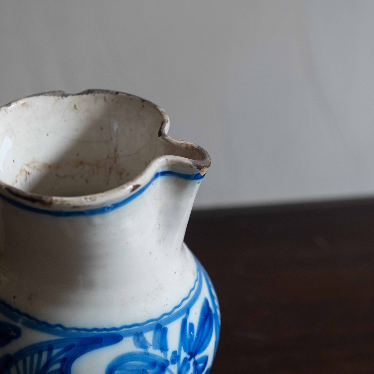 Jarra de cerámica levantina siglo XIX azul L - Imagen 6