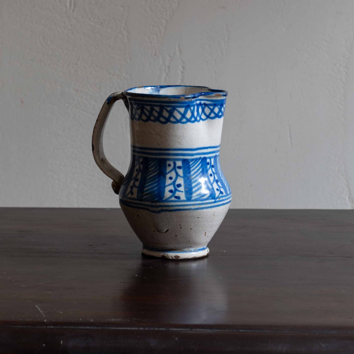 Jarra de cerámica levantina siglo XIX azul M